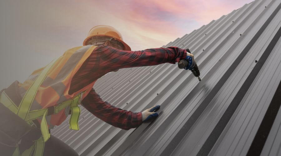 Professional gutter cleaning in Clearlake, CA